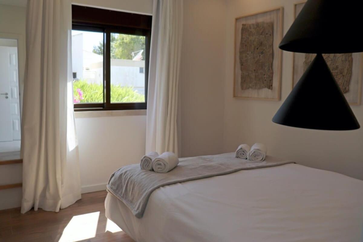 Villa Hibiscus, Great Location In Vilamoura, Lush Green Lawns And Garden Quarteira Zewnętrze zdjęcie