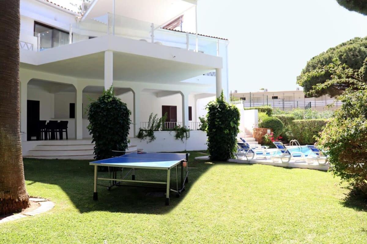 Villa Hibiscus, Great Location In Vilamoura, Lush Green Lawns And Garden Quarteira Zewnętrze zdjęcie